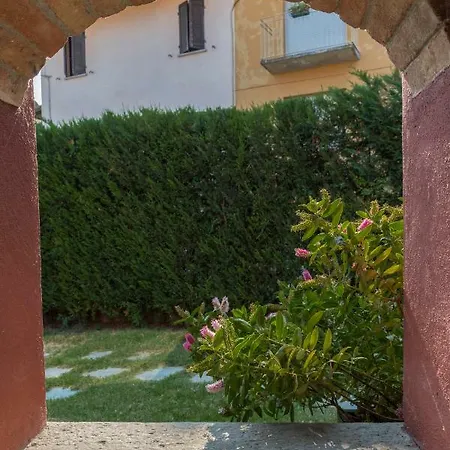 Goccia Di Vino La Morra